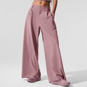 Alo Dream-Scape Trouser in Smokey Quartz